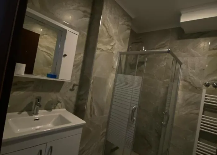 Pogradeci 2 Hotel 4*