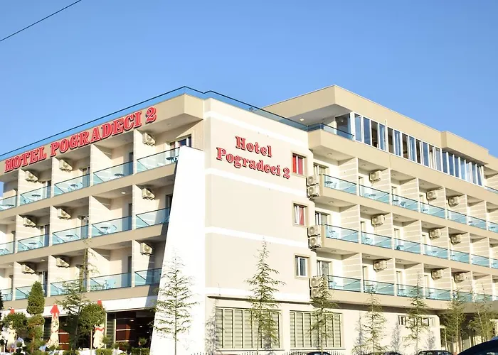 Hotel Pogradeci 2 4*