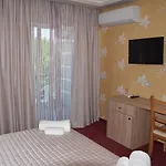 Pogradeci 2 Hotel