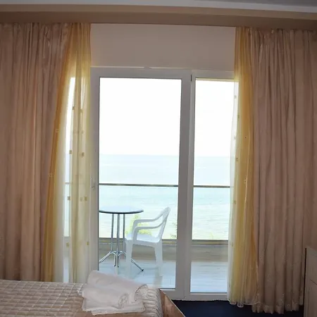 Pogradeci 2 Hotel