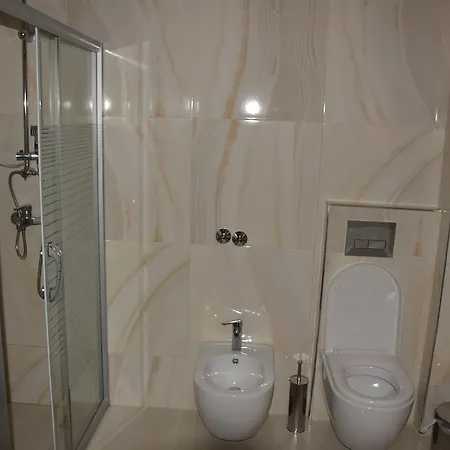 Ξενοδοχείο Pogradeci 2